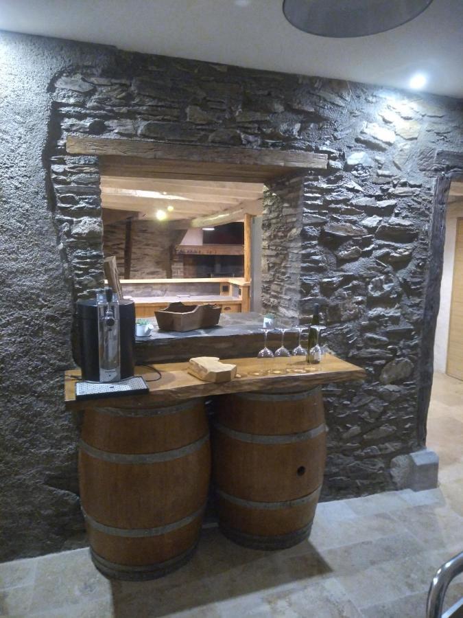 Grange Renovee En Gite/Maison/Chalet أرو المظهر الخارجي الصورة