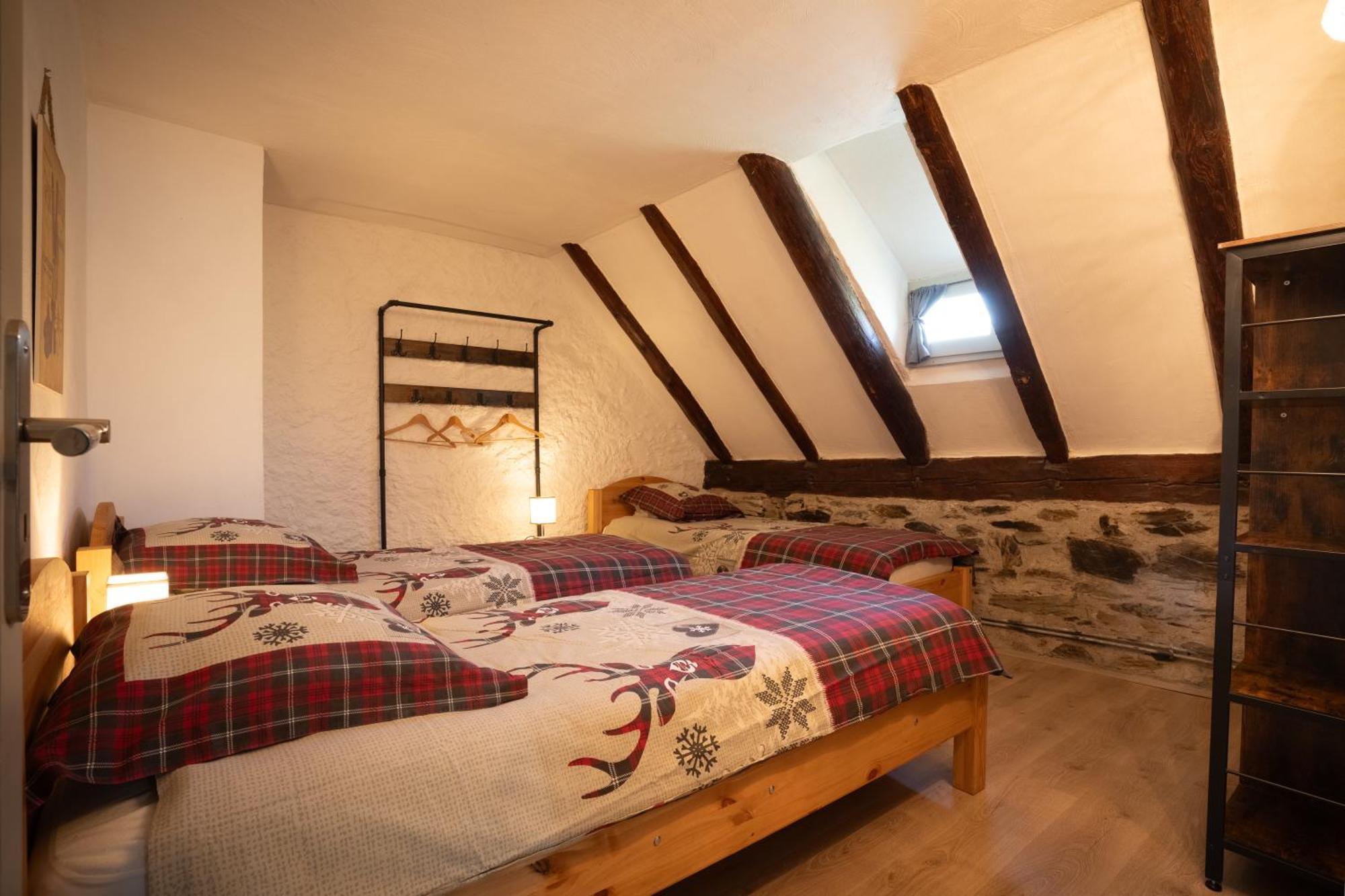 Grange Renovee En Gite/Maison/Chalet أرو المظهر الخارجي الصورة